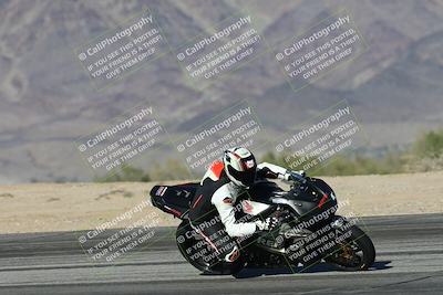 media/Dec-01-2025-Moto Forza (Mon) [[2daa91e15f]]/2-Intermediate Group/Session 4 Turn 9/